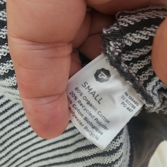 Pact Gray Zip-Up Hoodie with French Terry liner size small organic sustainable - Picture 3 of 9